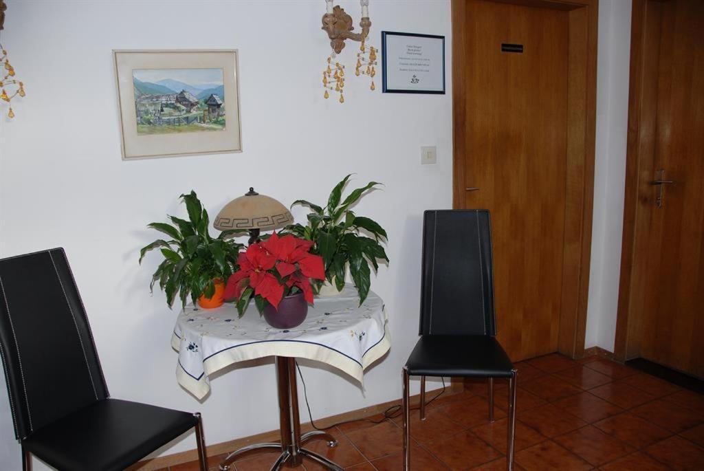 Pension & Appartement Fortin บาด ไคลน์เคิร์ชไฮม์ ภายนอก รูปภาพ