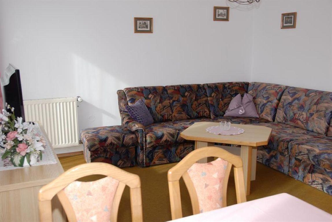 Pension & Appartement Fortin บาด ไคลน์เคิร์ชไฮม์ ภายนอก รูปภาพ