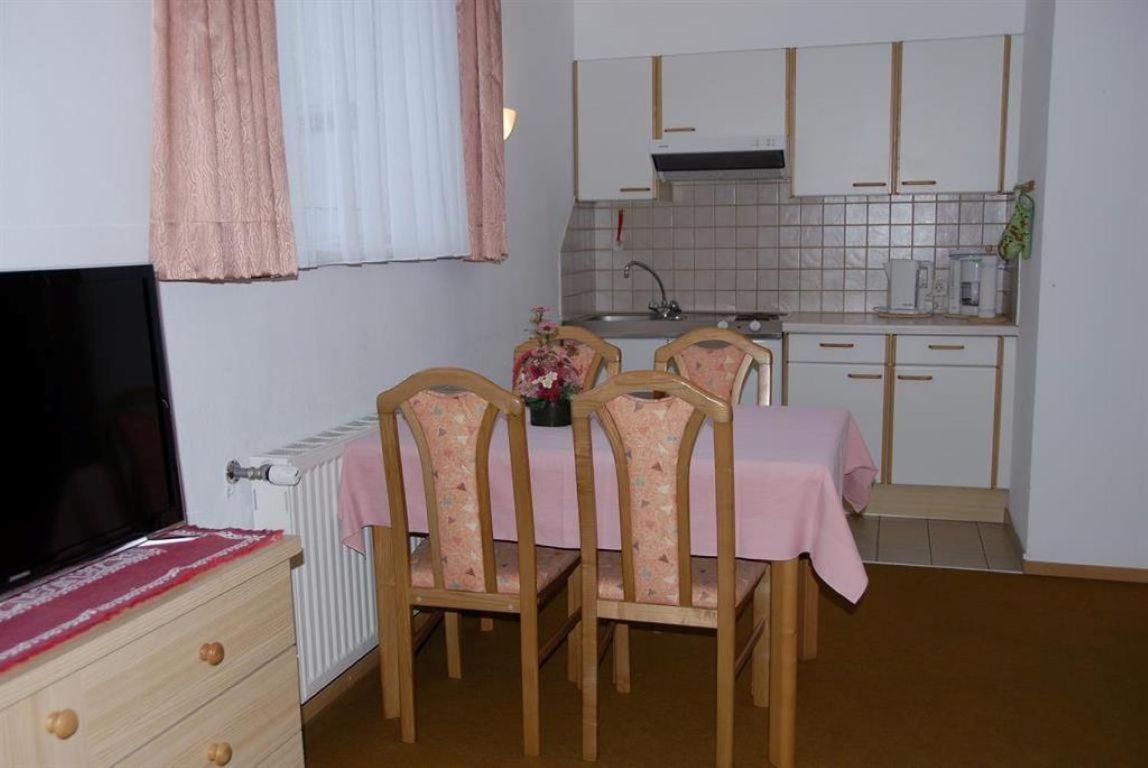 Pension & Appartement Fortin บาด ไคลน์เคิร์ชไฮม์ ภายนอก รูปภาพ