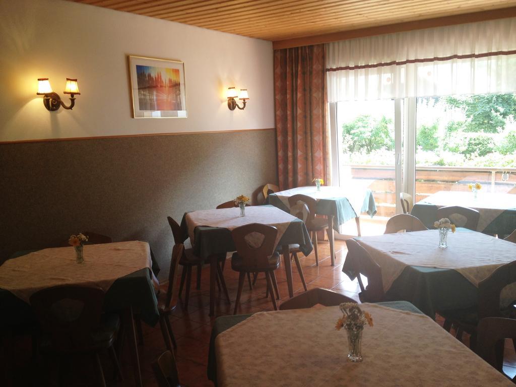Pension & Appartement Fortin บาด ไคลน์เคิร์ชไฮม์ ภายนอก รูปภาพ